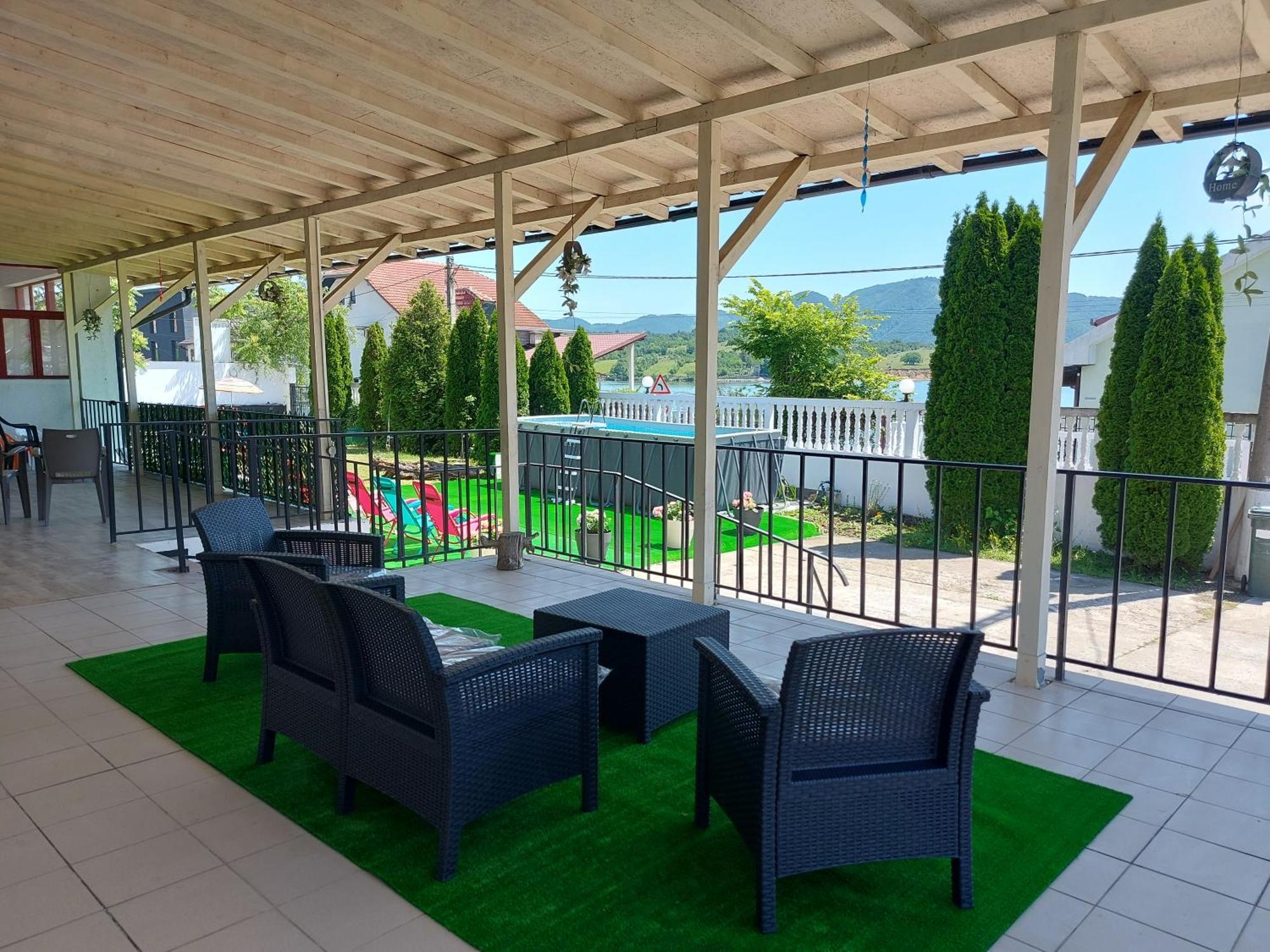 Casa Geppo - Camere De Inchiriat Ieşelniţa Exteriör bild