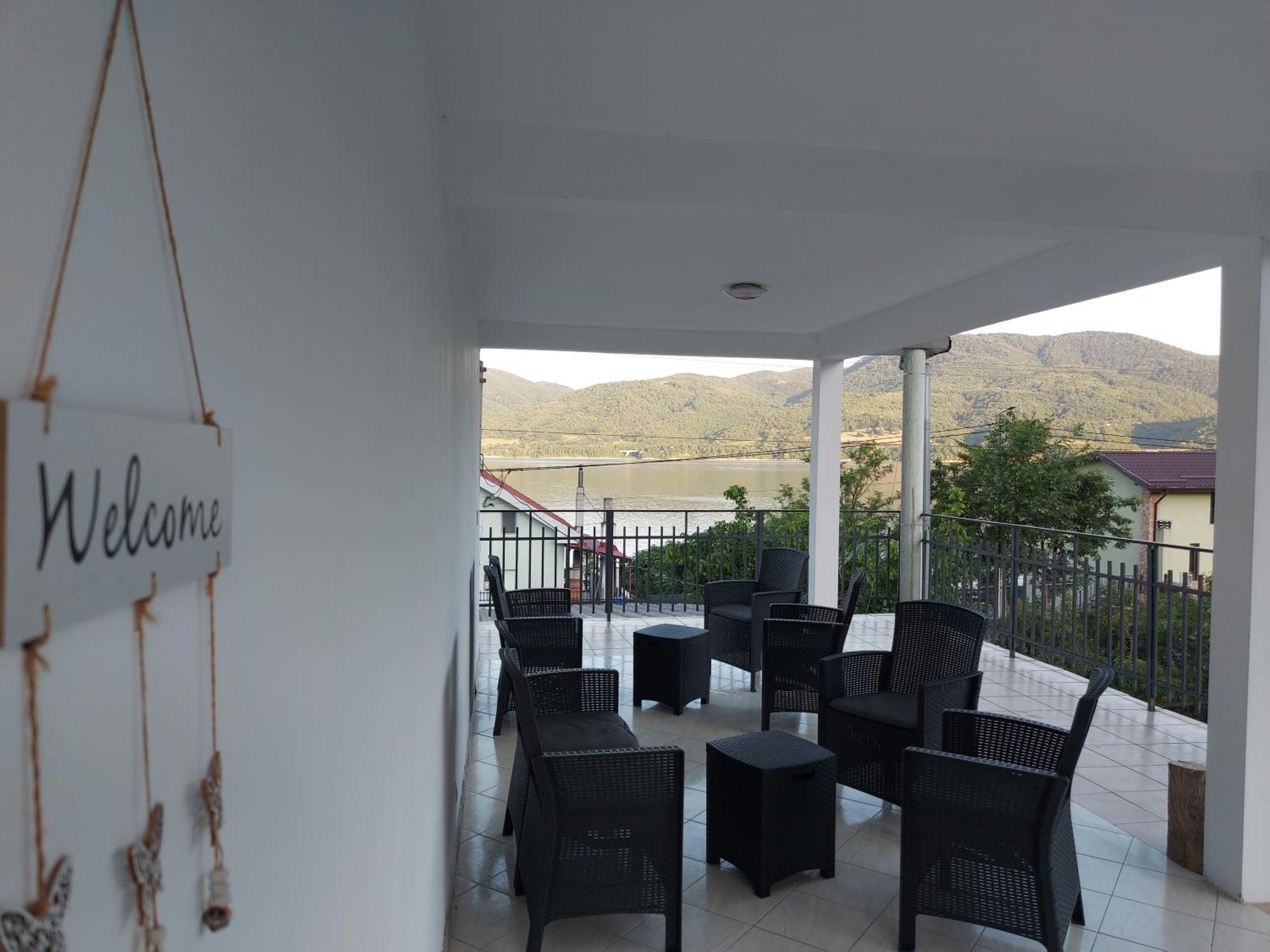 Casa Geppo - Camere De Inchiriat Ieşelniţa Exteriör bild